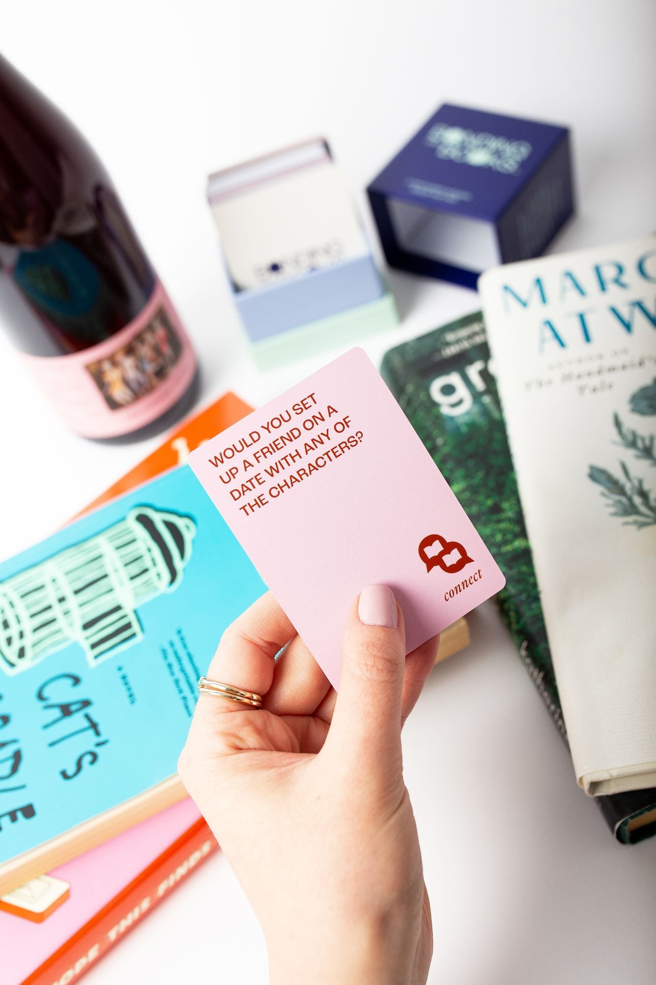 BONDING OVER BOOKS CONVERSATION CARD GAME