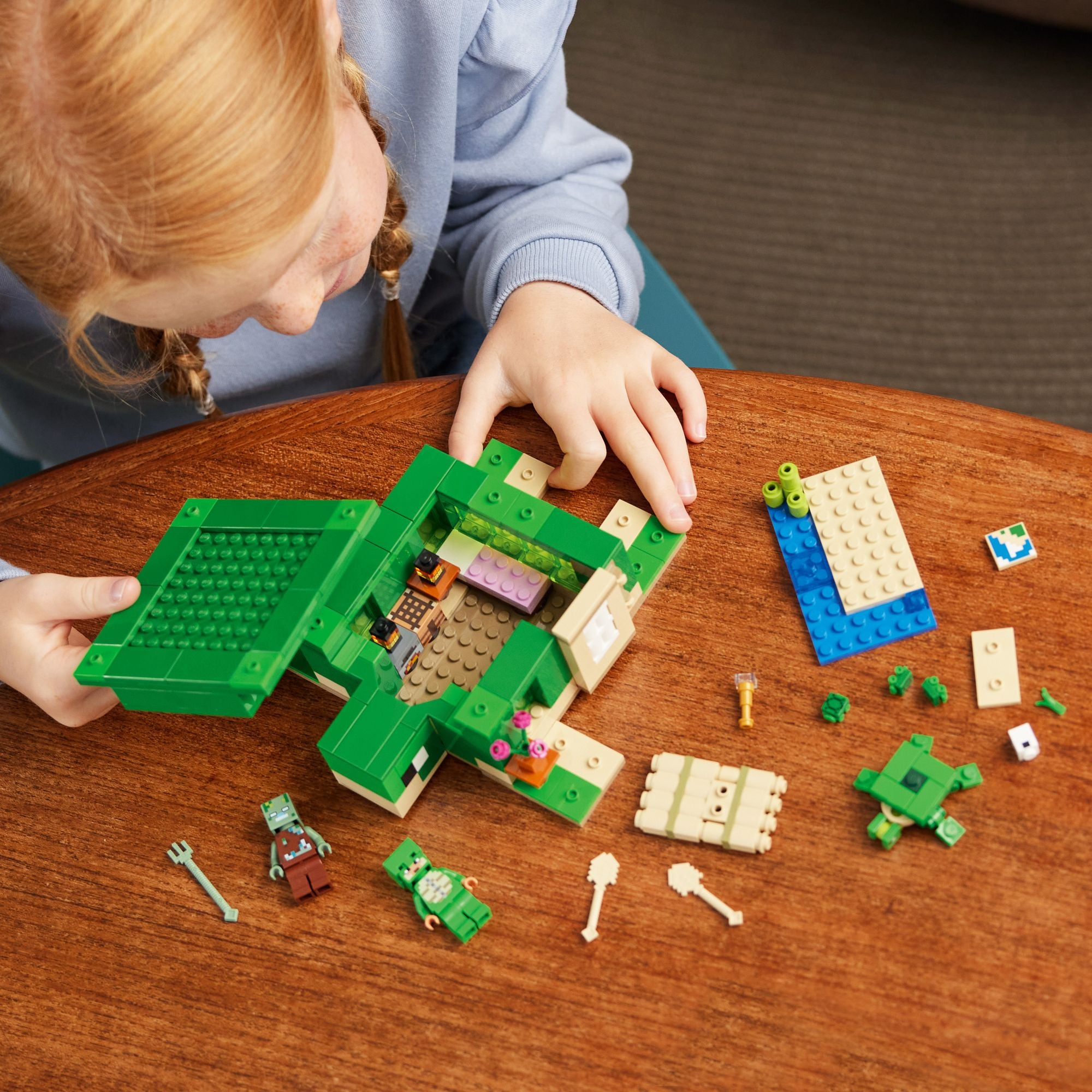 LEGO Minecraft The Turtle Beach House 21254