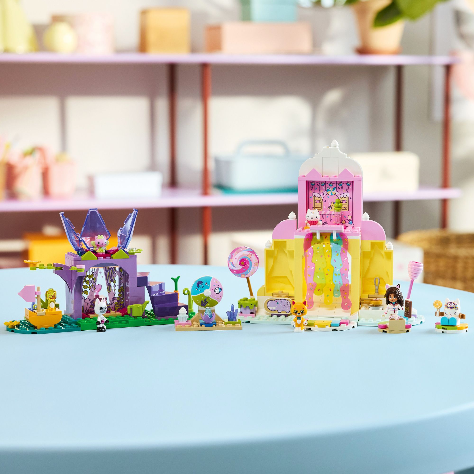 LEGO Gabby's Dollhouse Sweet Treat Mountain & Kitty Garden 11205