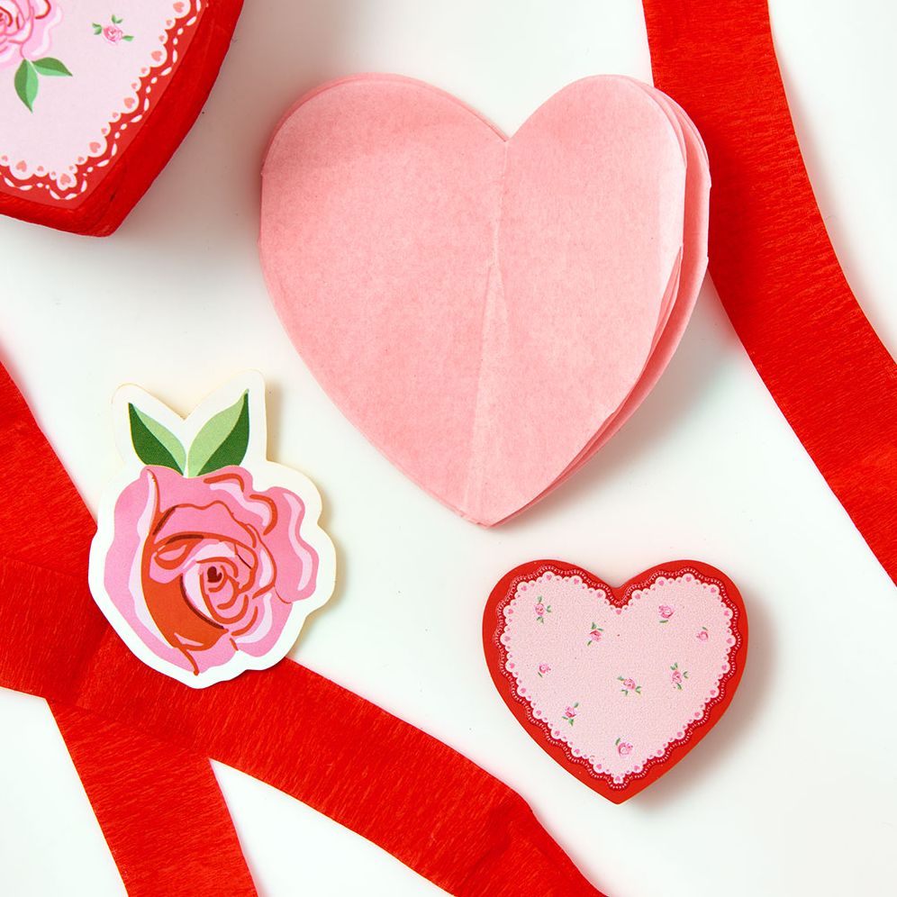 Floral Hearts Surprise Balls Set of 4