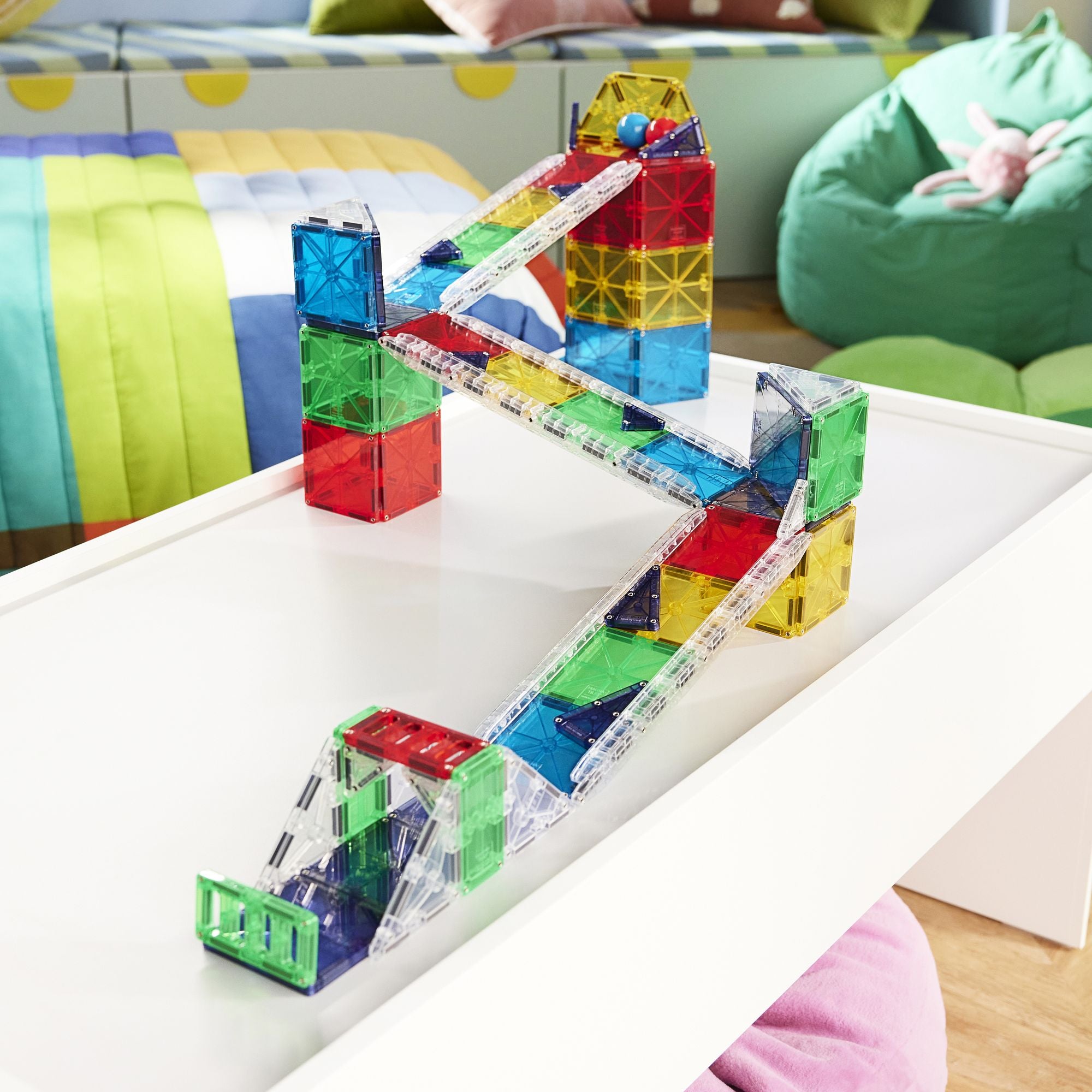 MAGNA-TILES® Rail Racers Deluxe 90-Piece Magnetic Construction Set, The Original Magnetic Building Brand