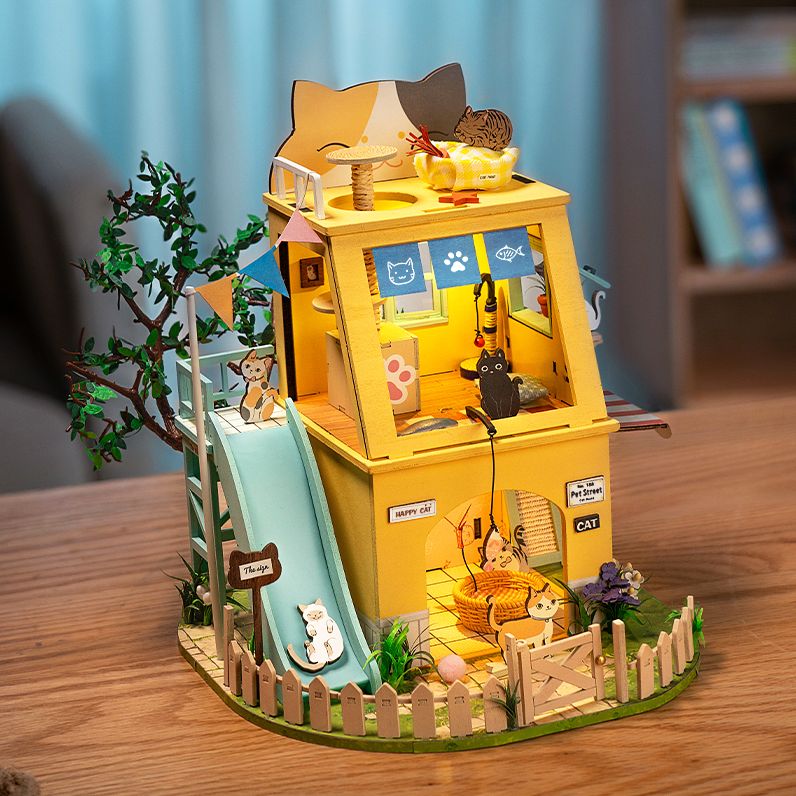 DIY Miniature House Cat House
