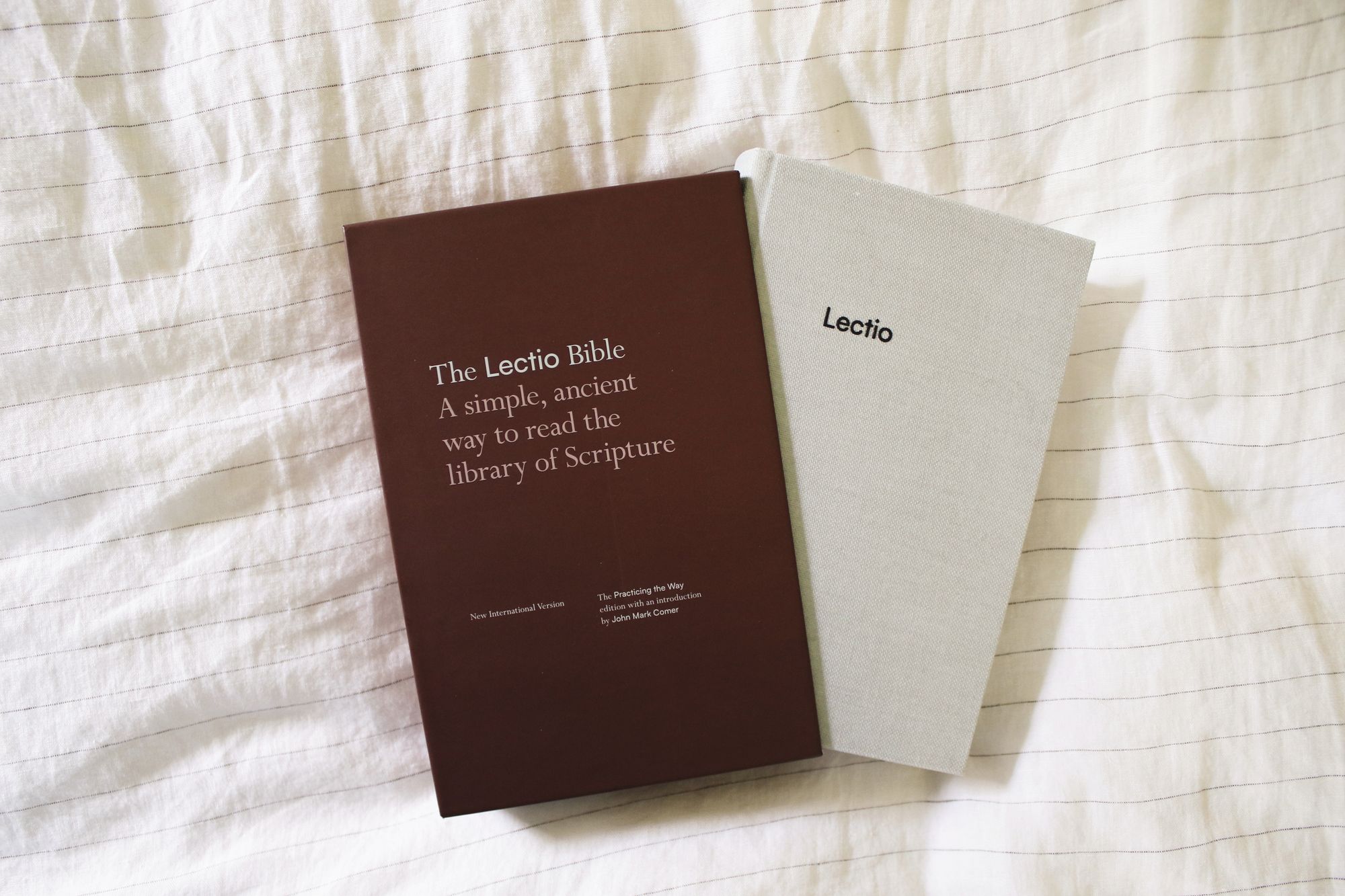 NIV Lectio Bible: A simple, ancient way to read the library of Scripture, Cloth over Board: The Practicing the Way edition with an introduction by John Mark Comer