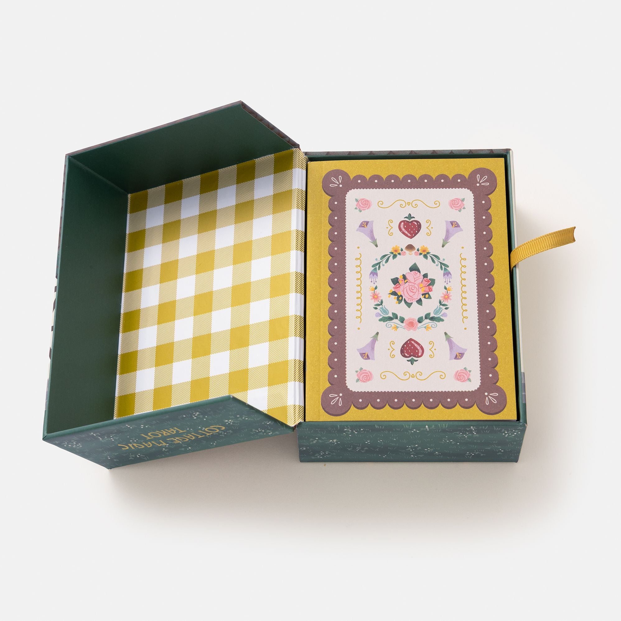 Cottage Magic Tarot: A 78-Card Deck and Guidebook