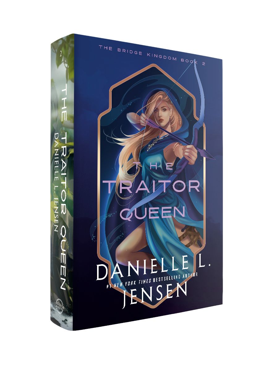 The Traitor Queen (Deluxe Edition) (The Bridge Kingdom Series #2)
