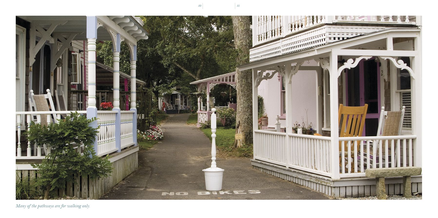 Oak Bluffs on the Vineyard: A Keepsake