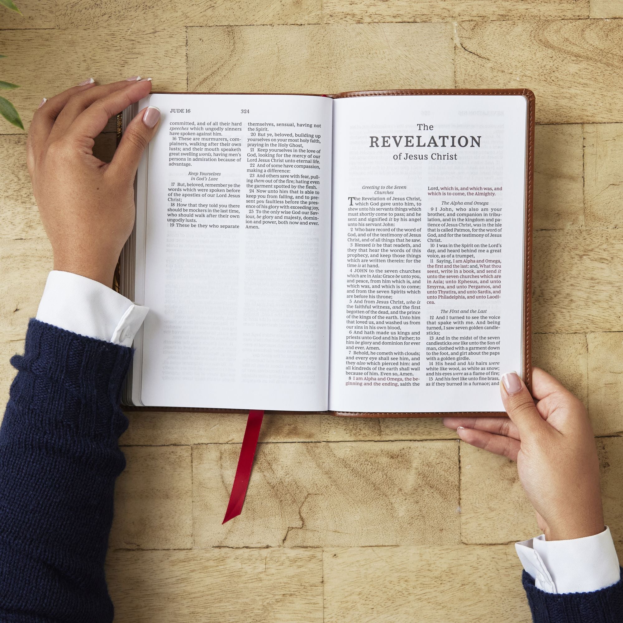 KJV, Personal Size New Testament, Tan Leathersoft, Red Letter, Comfort Print