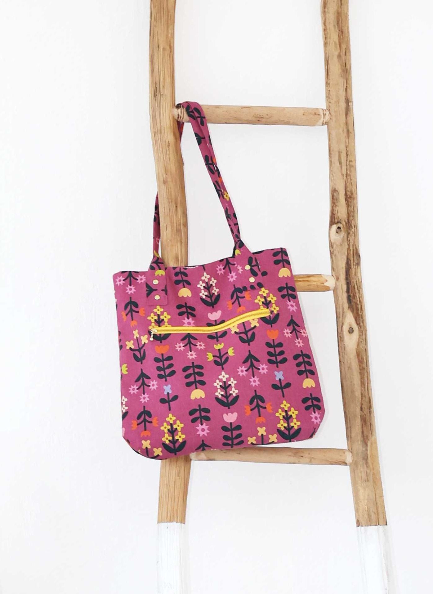 Zakka Sewn: Stitch, Quilt, Share & Love; 20+ Projects