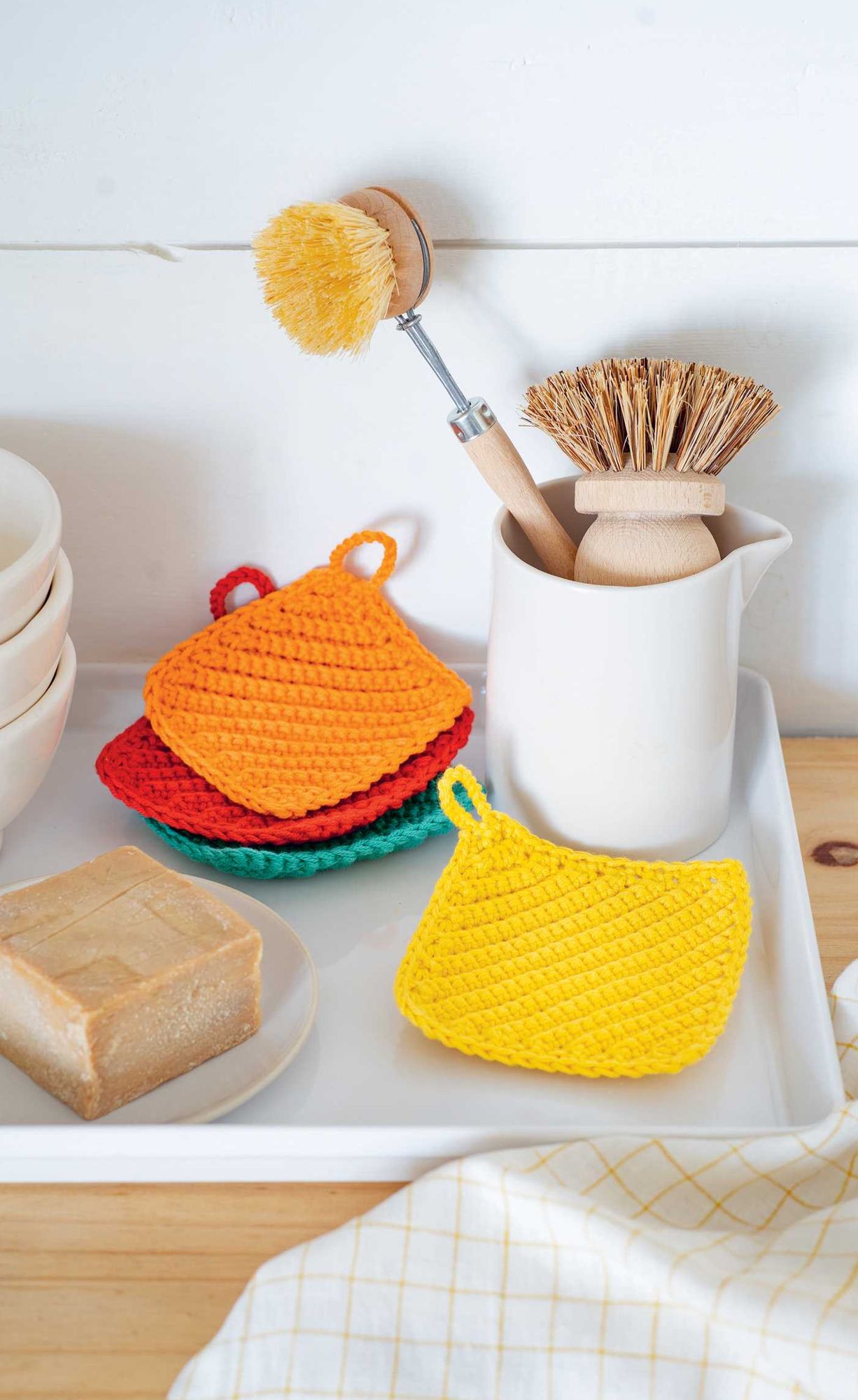 21 Days to Learn to Crochet: Daily Practice, Step-by-Step Instructions, 7 Projects