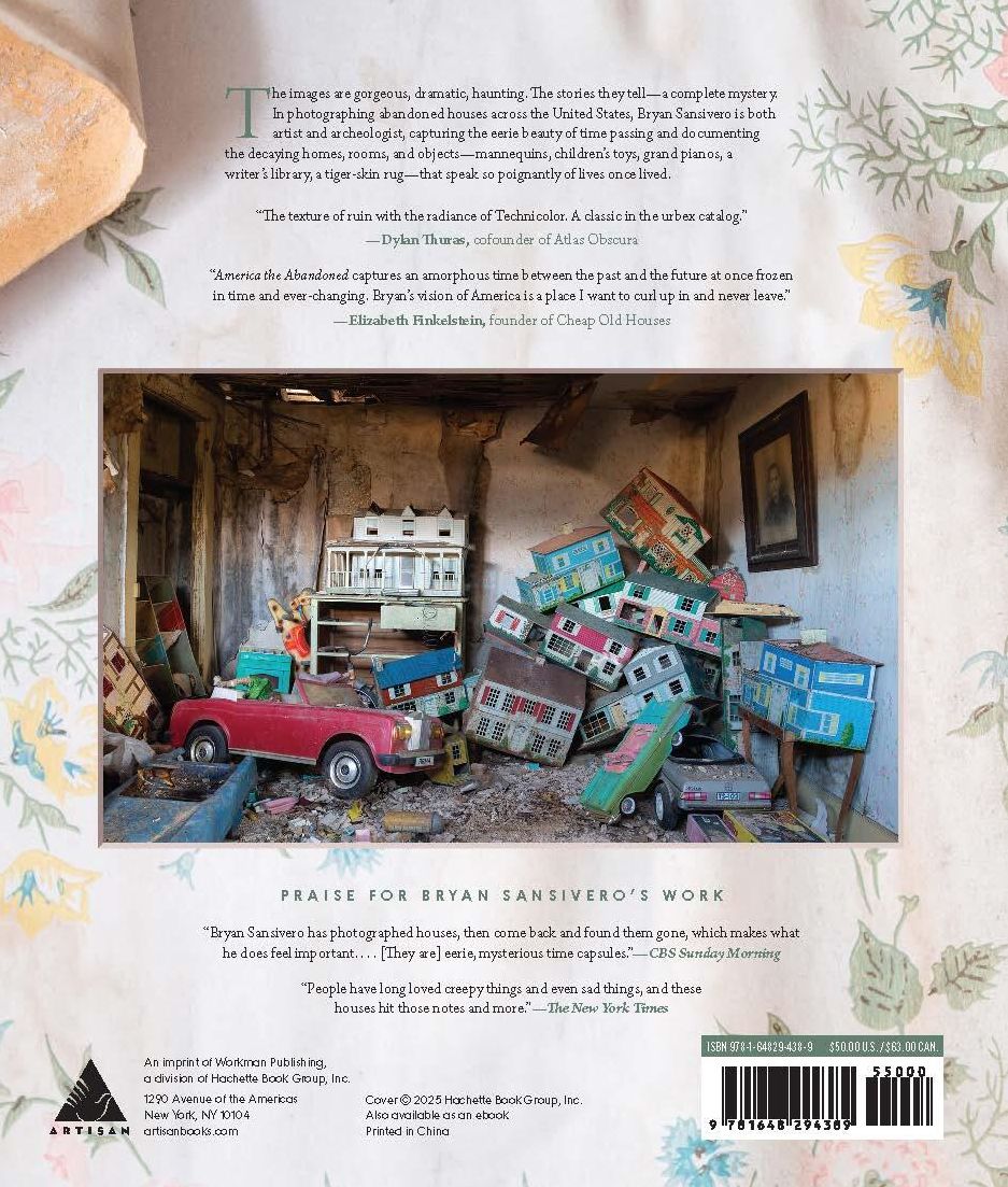 America the Abandoned: Captivating Portraits of Deserted Homes