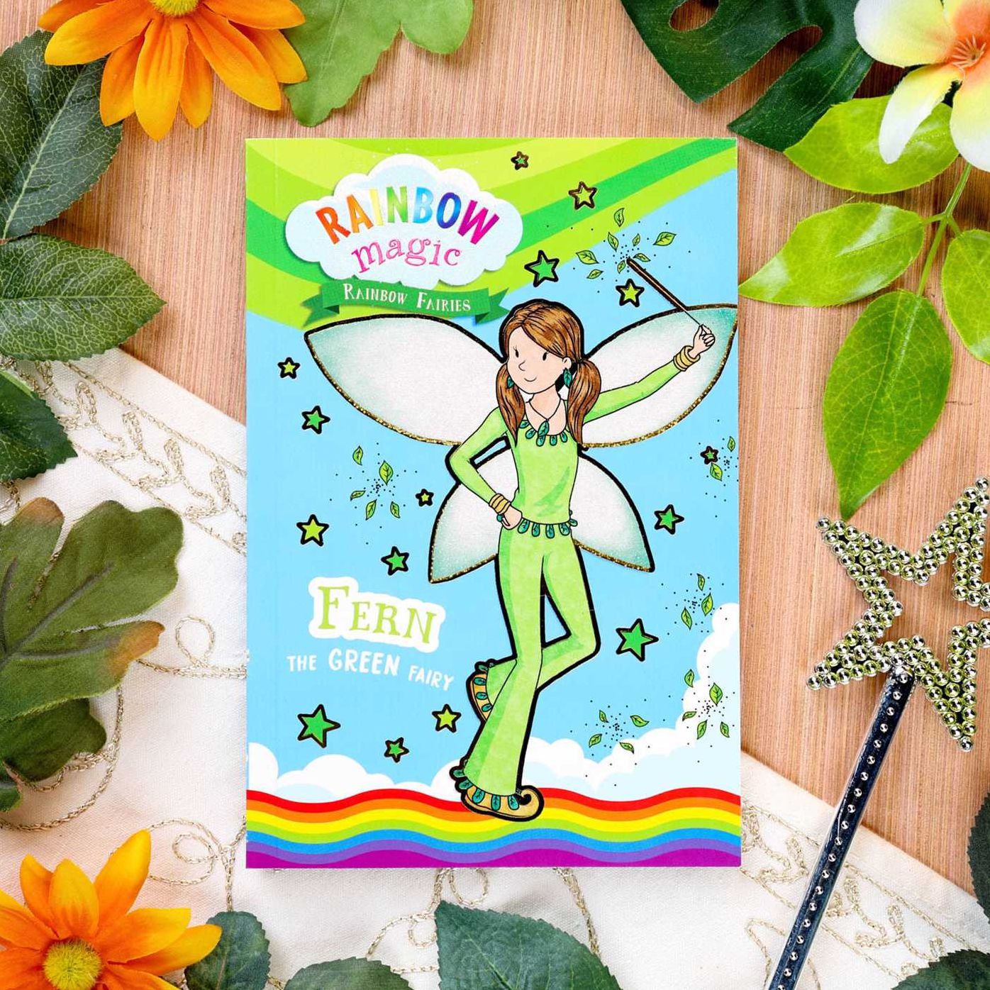 Rainbow Magic Rainbow Fairies Book #4: Fern the Green Fairy