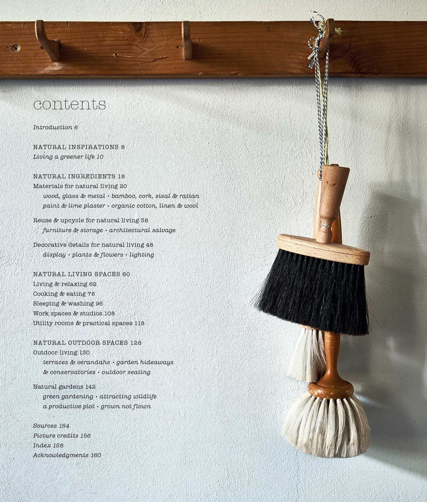 Naturally Sustainable Style: Inspirational ideas for beautiful eco-friendly homes