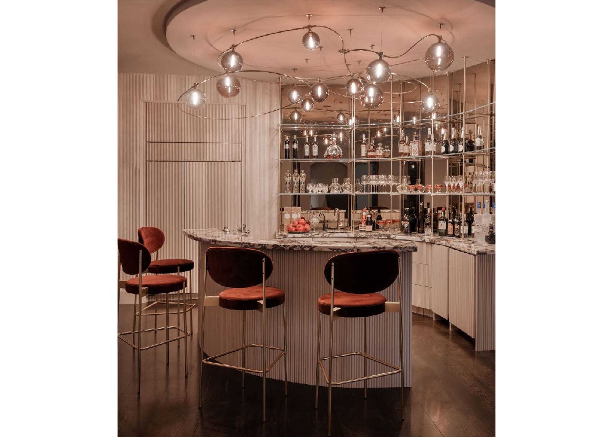 Curated Living: Elegant Interiors and Artful Homes
