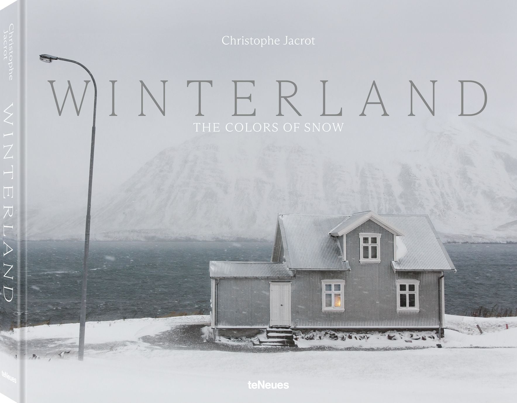 Winterland: The Colors of Snow