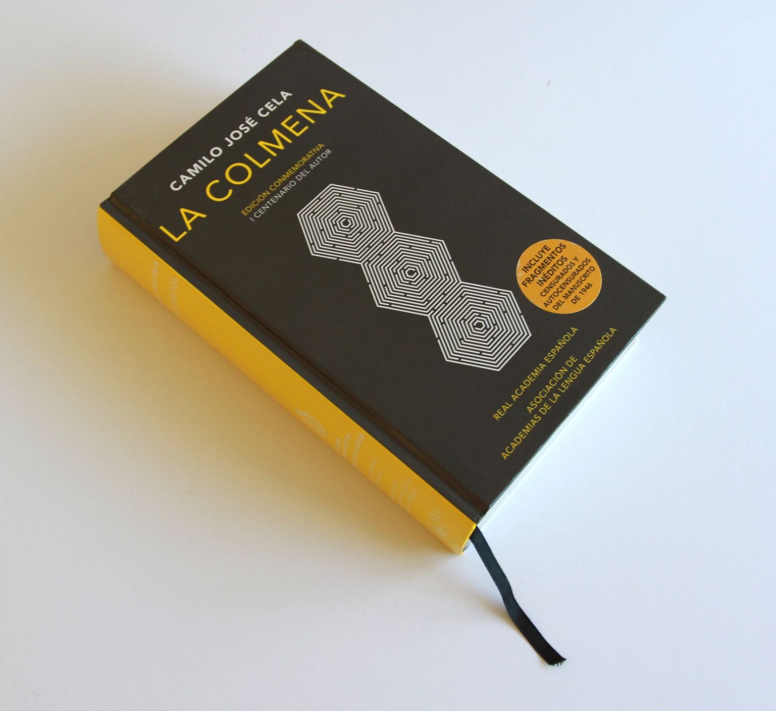 La colmena (Edición conmemorativa de la RAE y la ASALE) / The Hive. Commemorative Edition