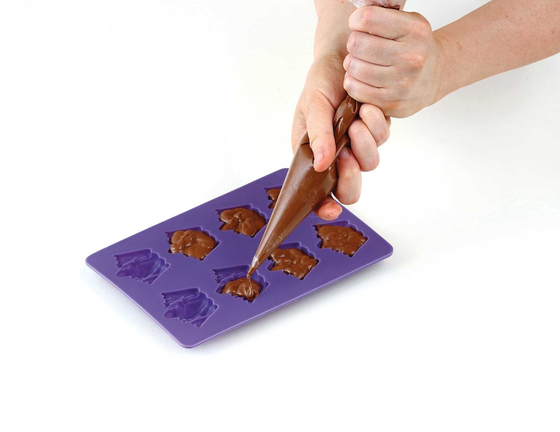 Harry Potter: Make Your Own Chocolate Frogs: Silicone Chocolate Mold and Gift Box Set