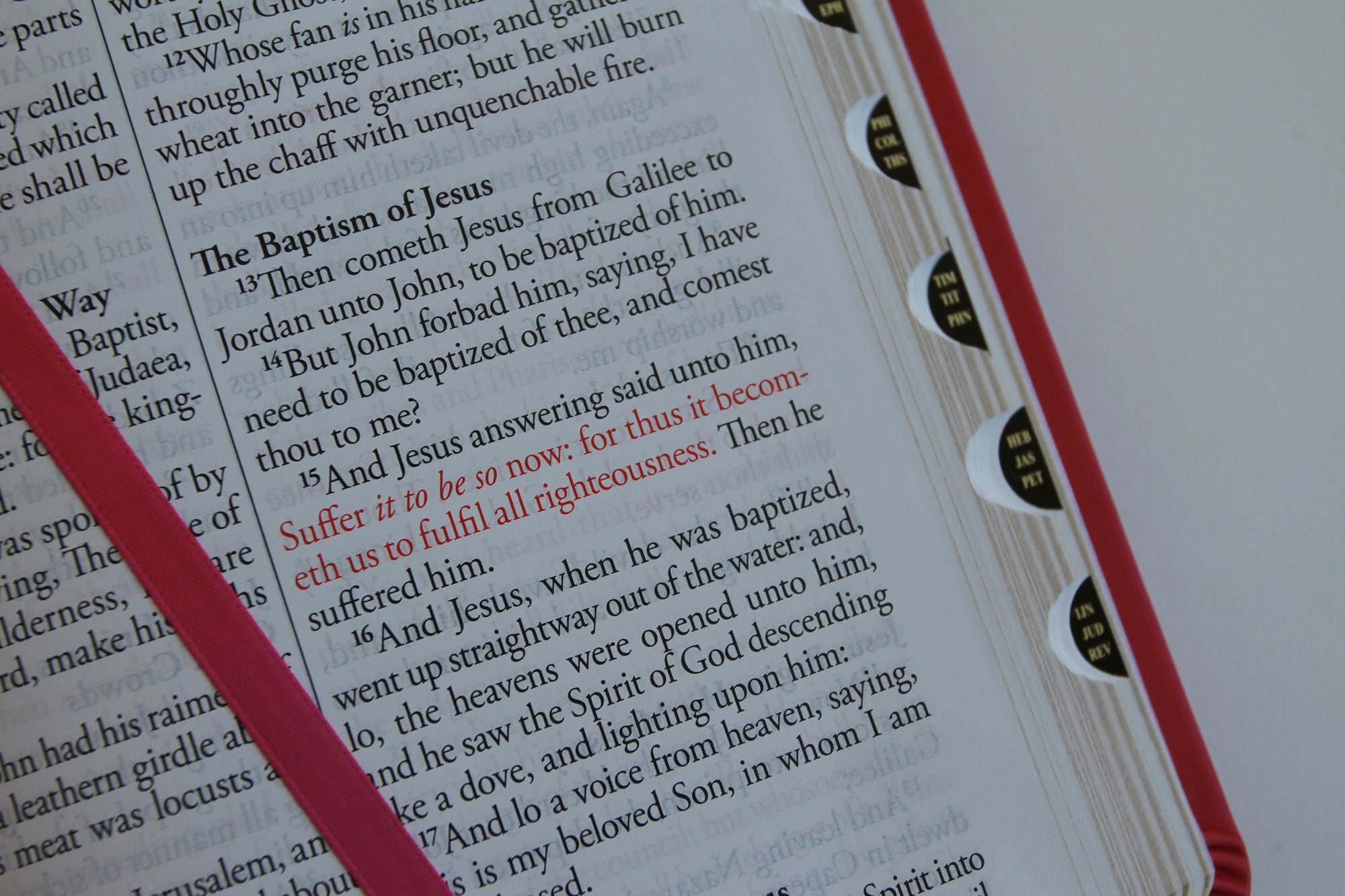 KJV Holy Bible, Large Print Medium format, Fuchsia Faux Leather w/Ribbon Marker, Red Letter, thumb Index