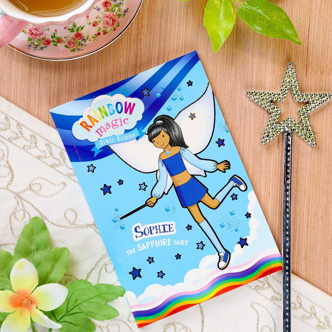 Rainbow Magic Jewel Fairies #6: Sophie the Sapphire Fairy