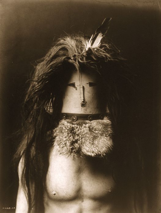 The Book of Symbols. Reflections on Archetypal Images